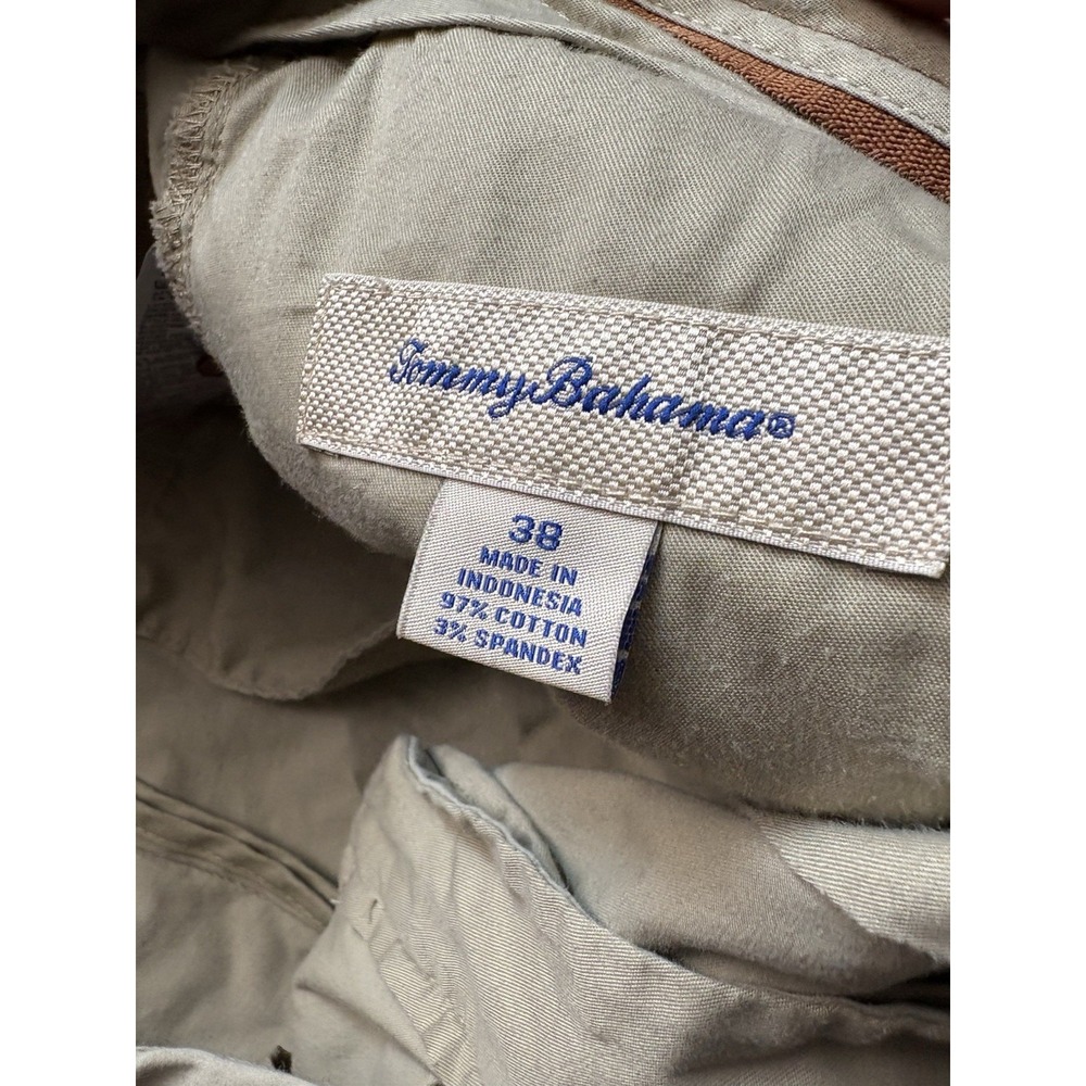 TOMMY BAHAMA Shorts Mens 38 Khaki Performance Stretch Golf Casual Summer - Picture 3 of 6